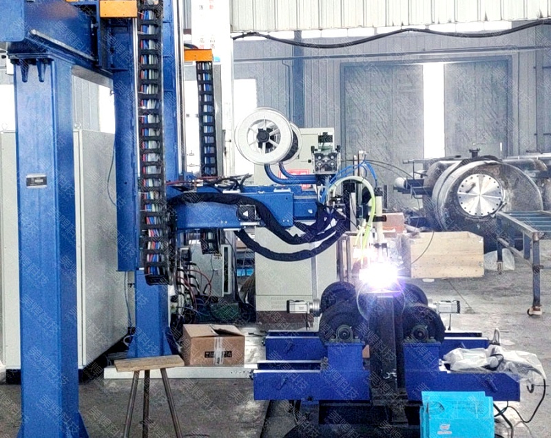 美焊MWDZシリーズ辺梁式縦環一体型溶接機 吉林省エネルギー化学業界プロジェクトに応用(図2)